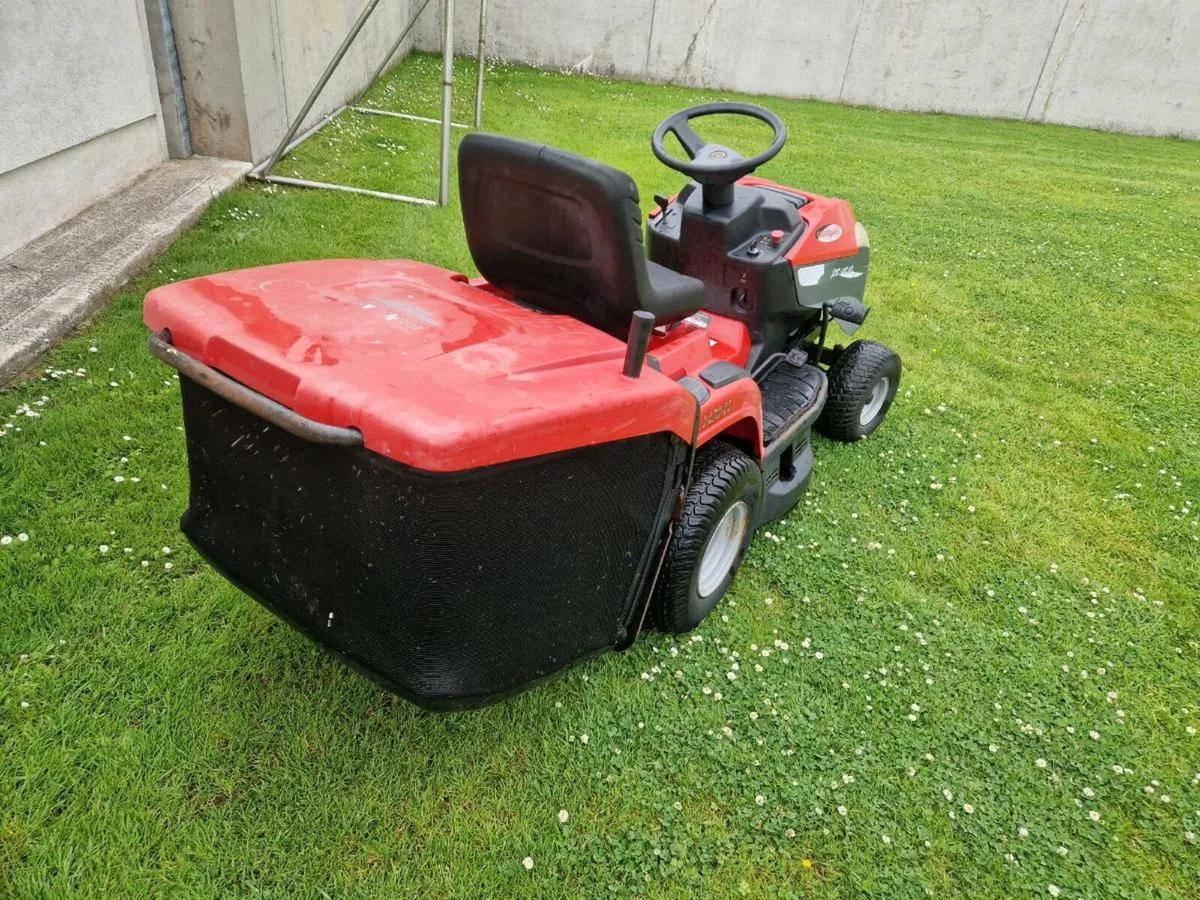 Castle Gardens hydro lawnmower for sale - Image 4