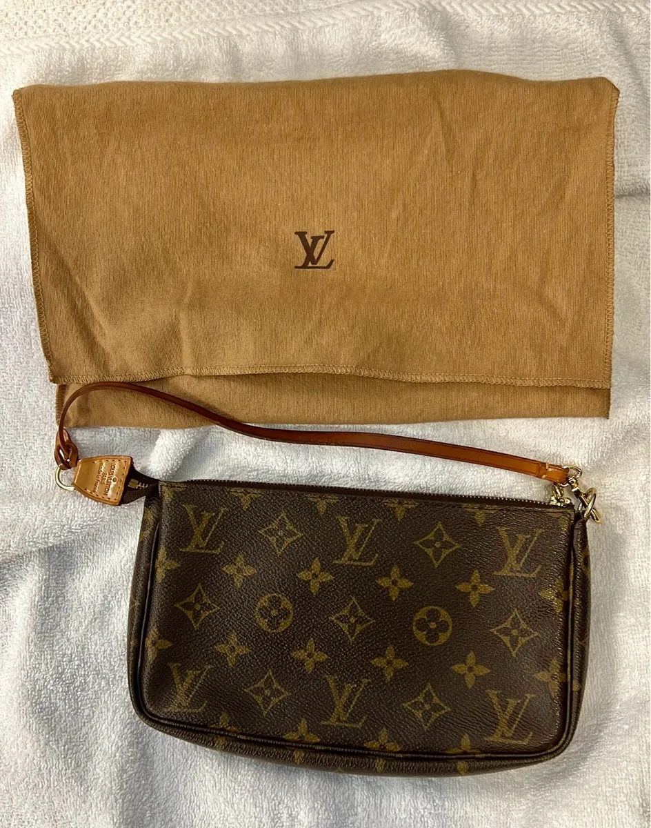 Louis Vuitton - Image 4