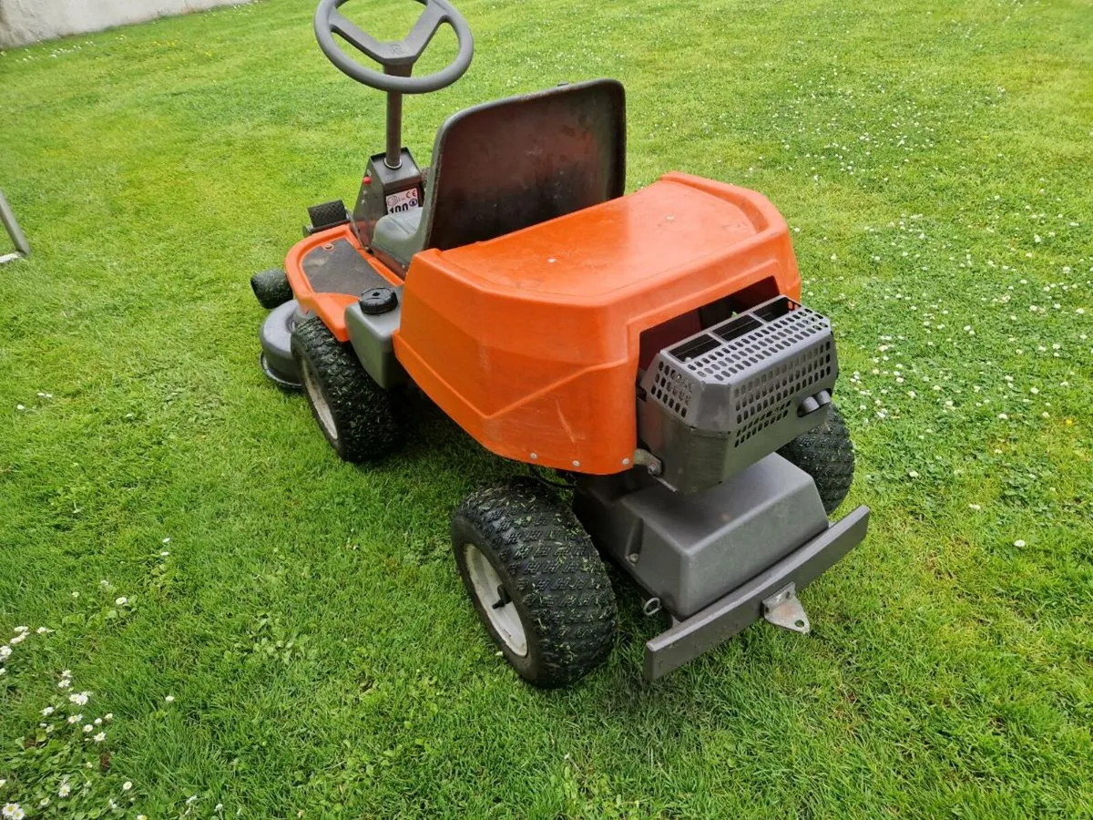 Husquvana front deck lawnmower for sale - Image 3