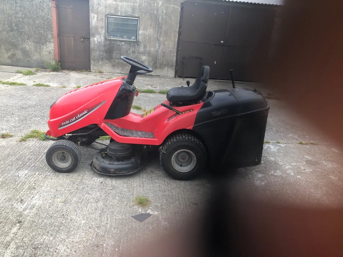 ride on mower €450 needs drive belt - Image 2