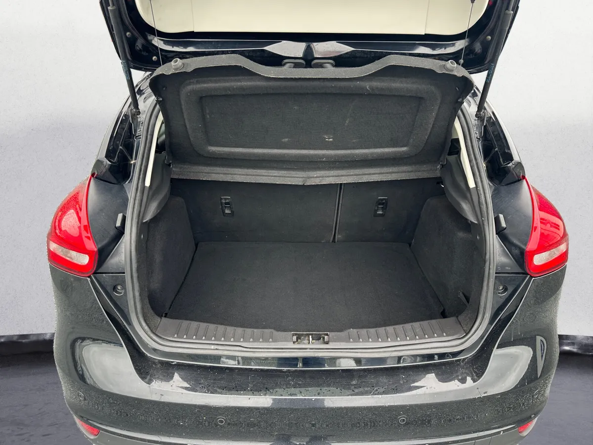 2016 Ford Focus 1.5 Tdci TITANIUM 120 BHP - Image 2