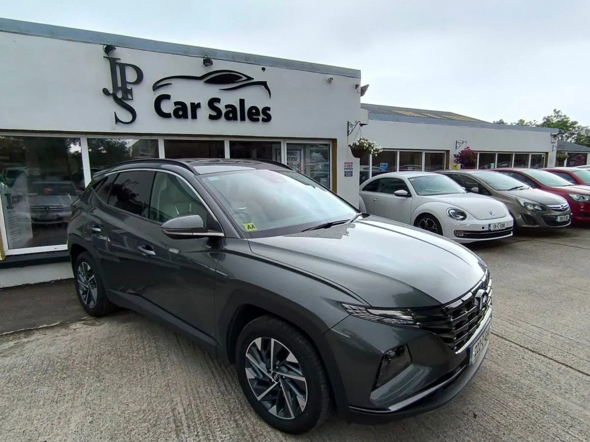 Hyundai Tucson 2WD Executive Plus - Image 1
