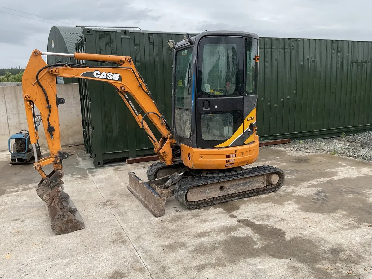 CASE CX228 2.4 tonne digger - Image 1