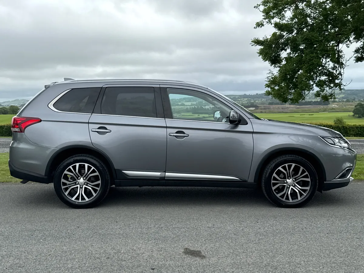 Mitsubishi Outlander 2018 Auto 2.2 4WD - Image 3