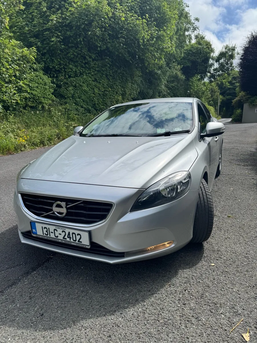 Volvo V40 D2  6000€ - Image 2