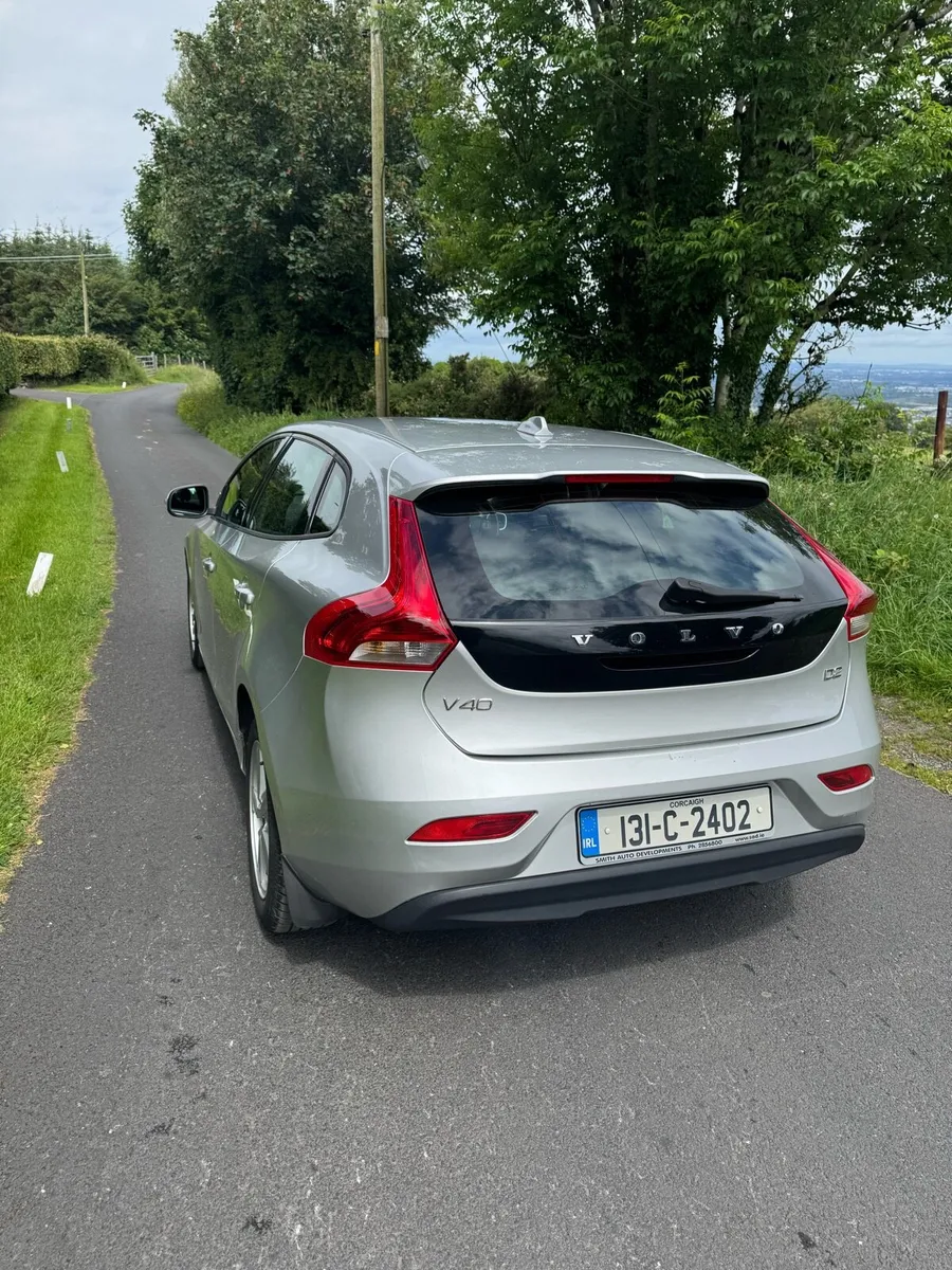 Volvo V40 D2  6000€ - Image 3
