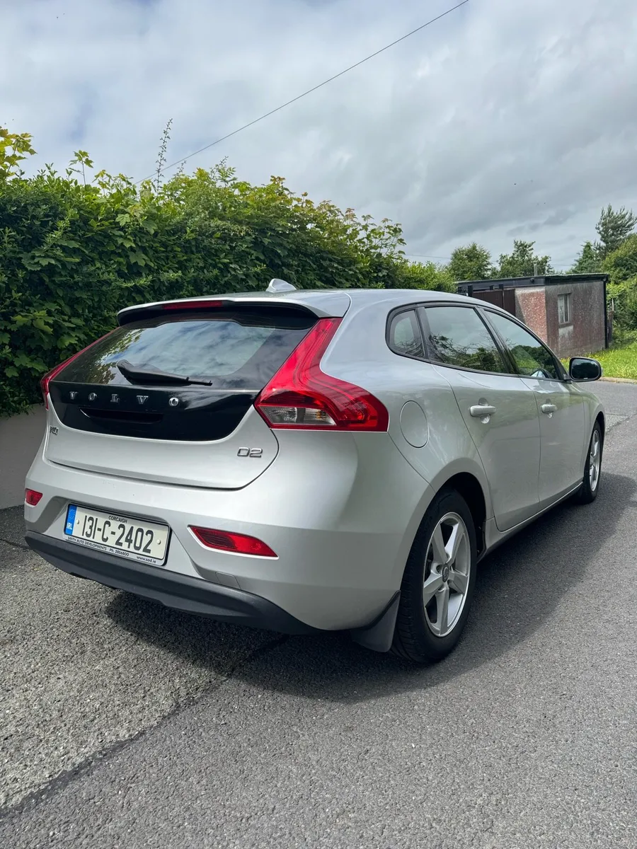Volvo V40 D2  6000€ - Image 4