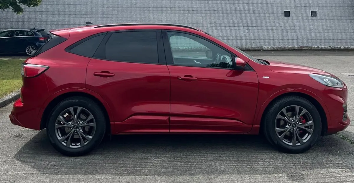 2022 Ford Kuga ST Line Commercial - Image 4