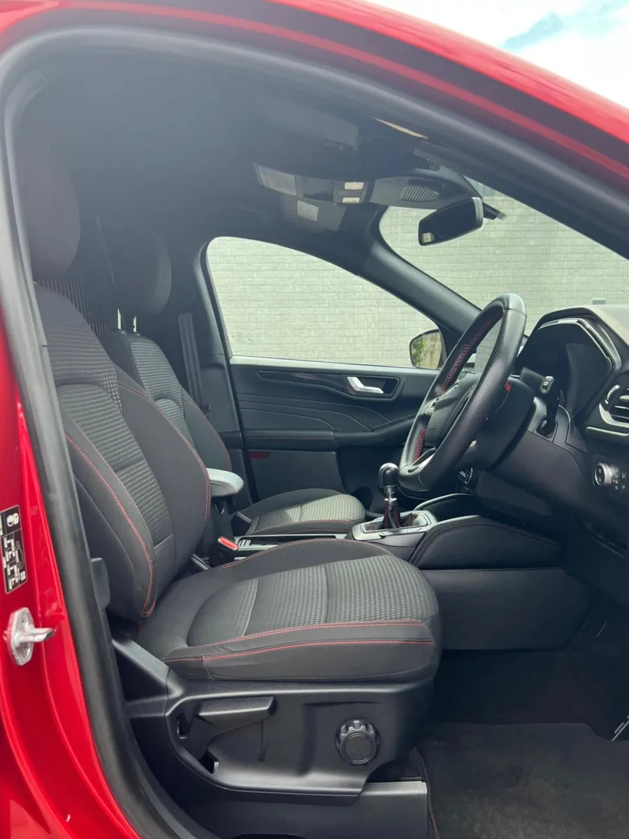 2022 Ford Kuga ST Line Commercial - Image 2