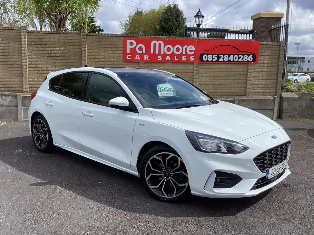 Ford Focus ** ONLY 87KMS * CAMERA - Image 2
