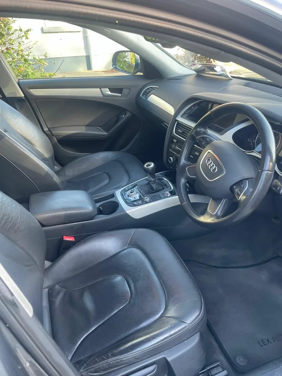 Audi A4 2015 - Image 3
