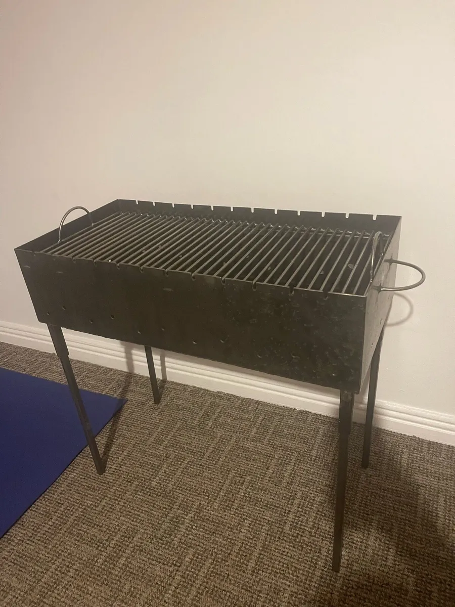 BBQ-GRILL - Image 1