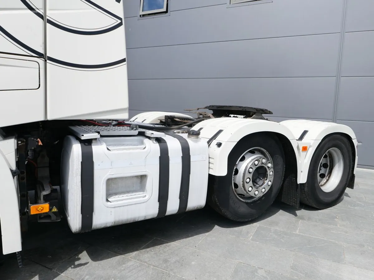 Volvo FH 13 500 Globetrotter 6x2  Midlift Ishift - Image 4