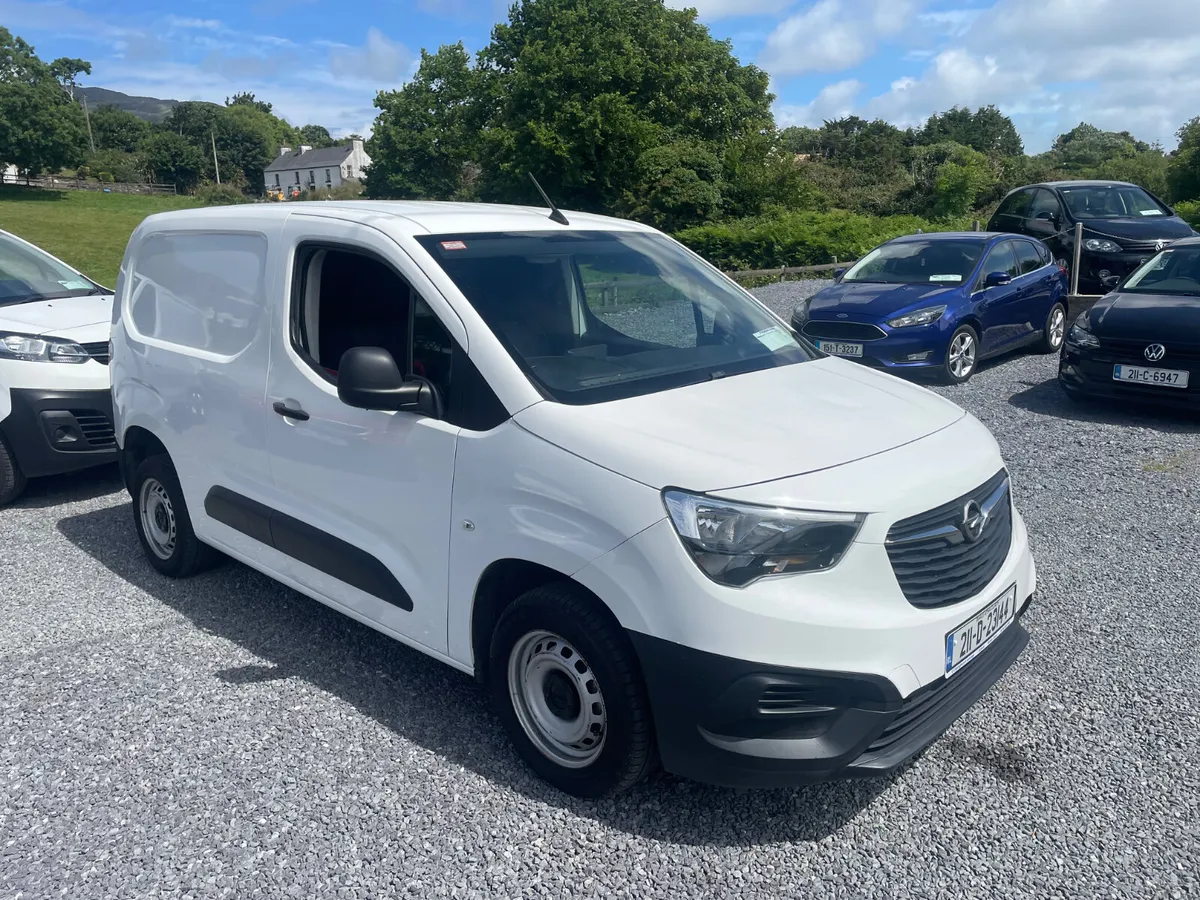 Opel Combo 2021 - Image 1