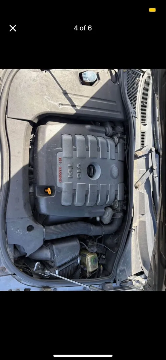 Vw Touareg v10 crew cab - Image 4