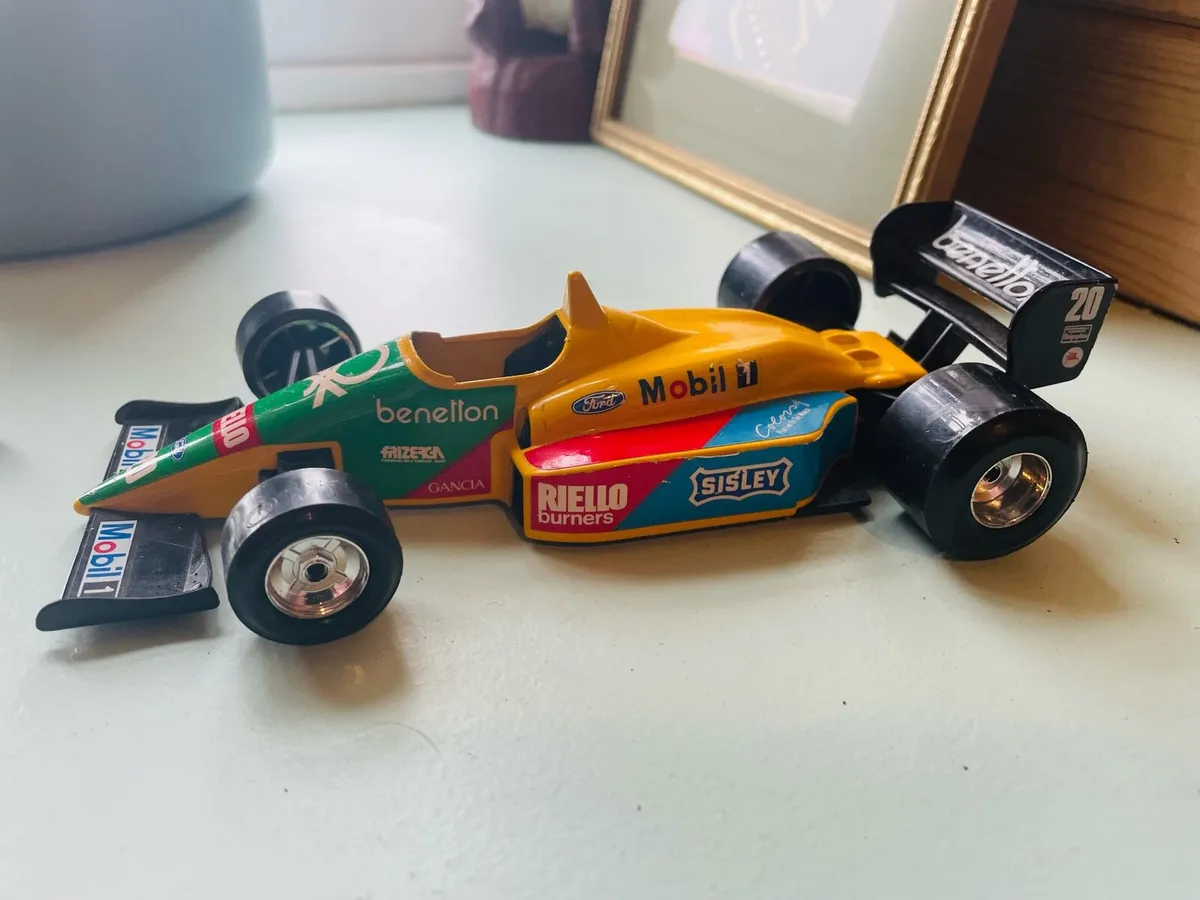 Retro Benneton Ford B188 Model Car - Image 1