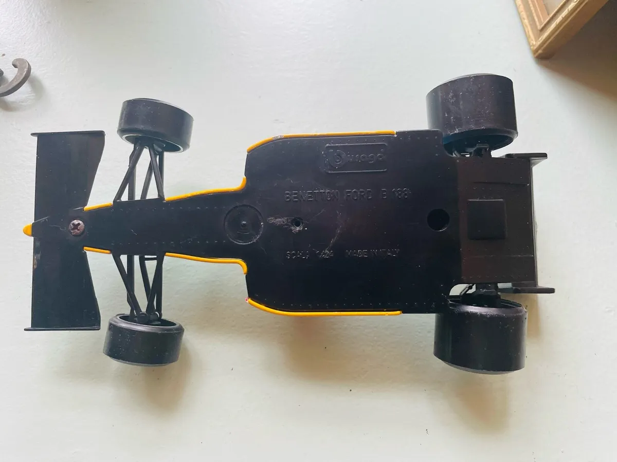 Retro Benneton Ford B188 Model Car - Image 3