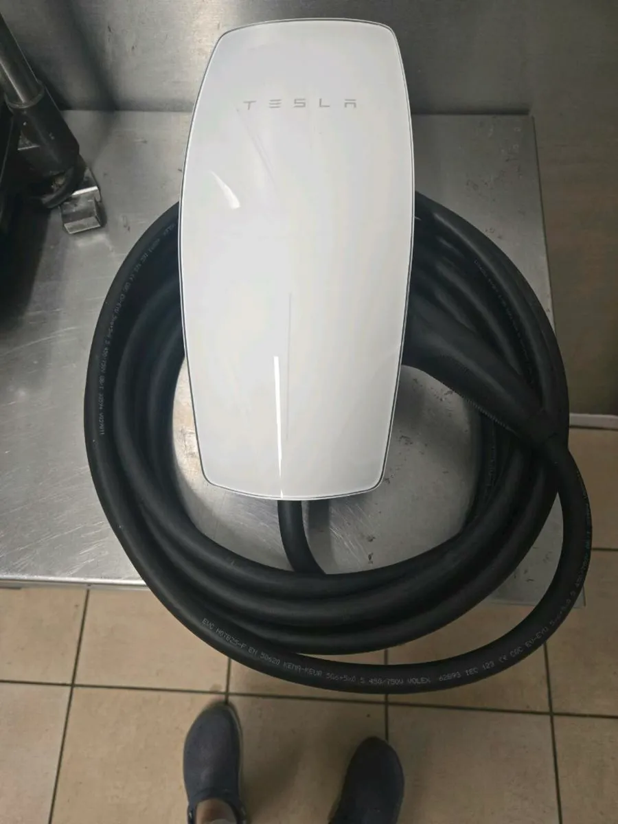 Tesla Wall Connector - Image 3