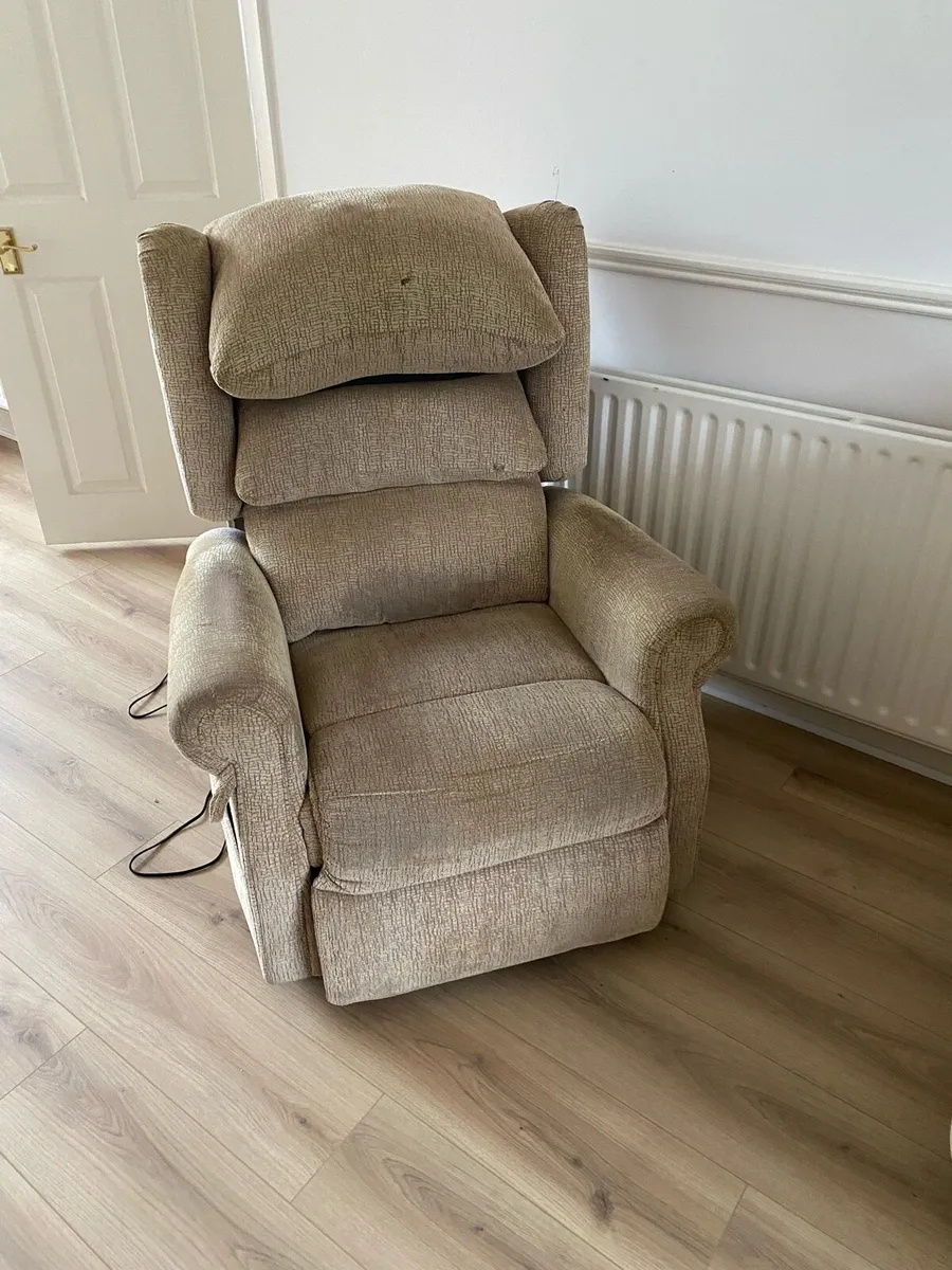 Recliner - Image 2