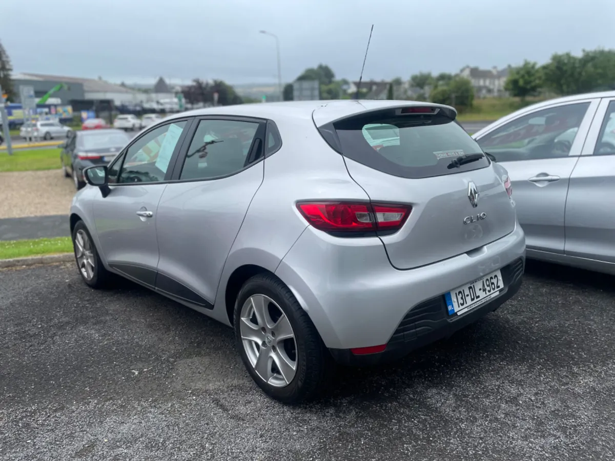 2013 Renault Clio 1.2 16V 75 EXPRESSION - Image 2