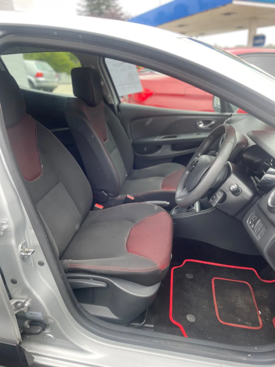 2013 Renault Clio 1.2 16V 75 EXPRESSION - Image 4
