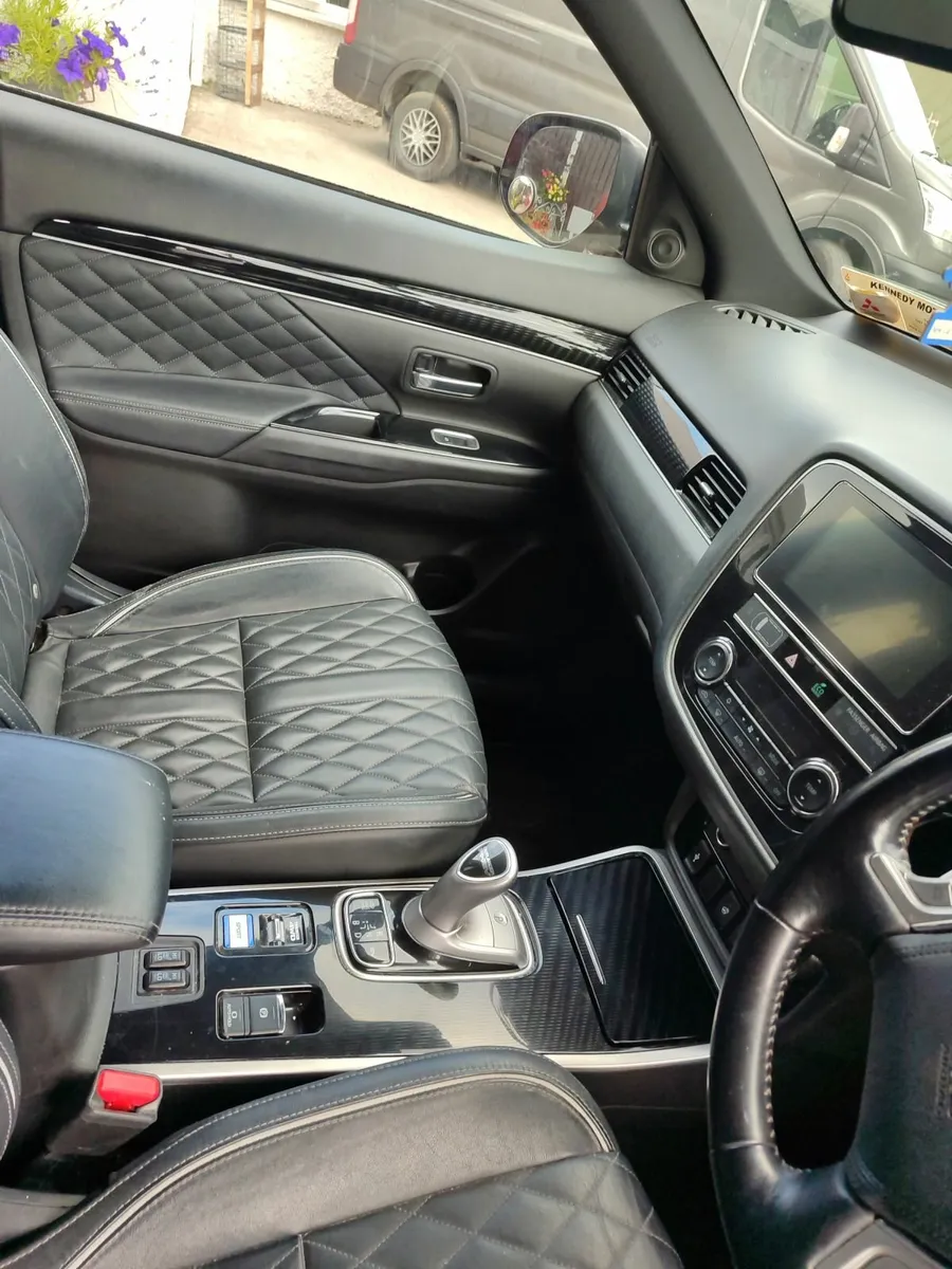 Mitsubishi Outlander 2018 - Image 4