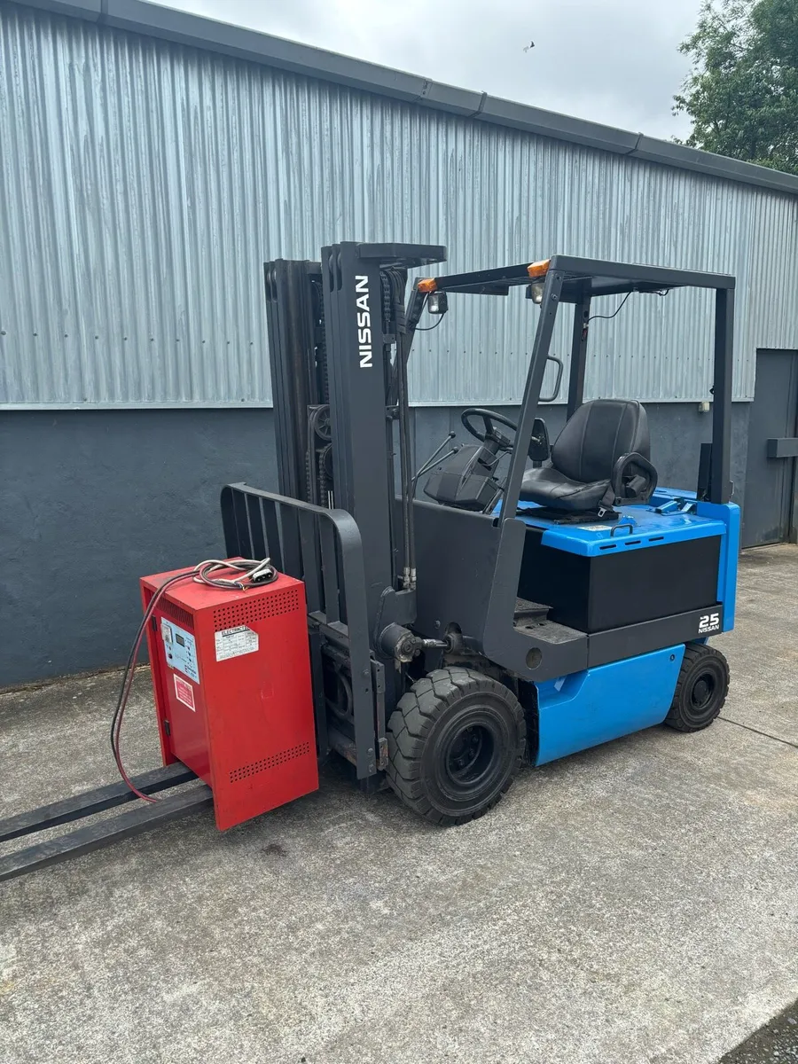 Nissan Forklift - Image 2
