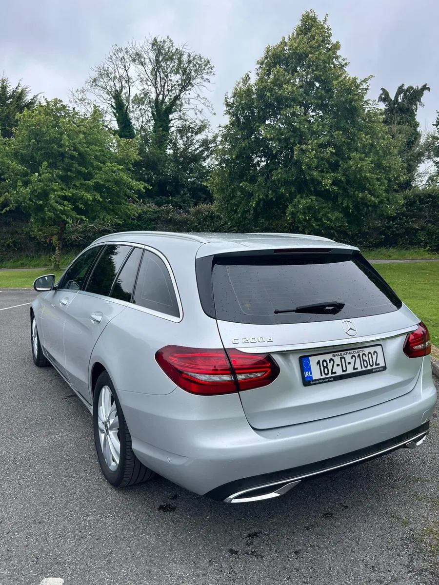182 Mercedes-Benz C200 Facelift (2019 model) - Image 2