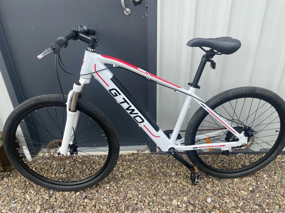 2 x adult bicycles - Image 4