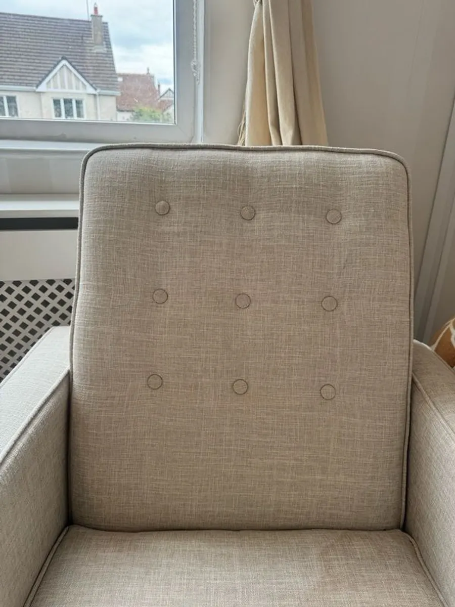 Nursery Feeding chair - Image 3
