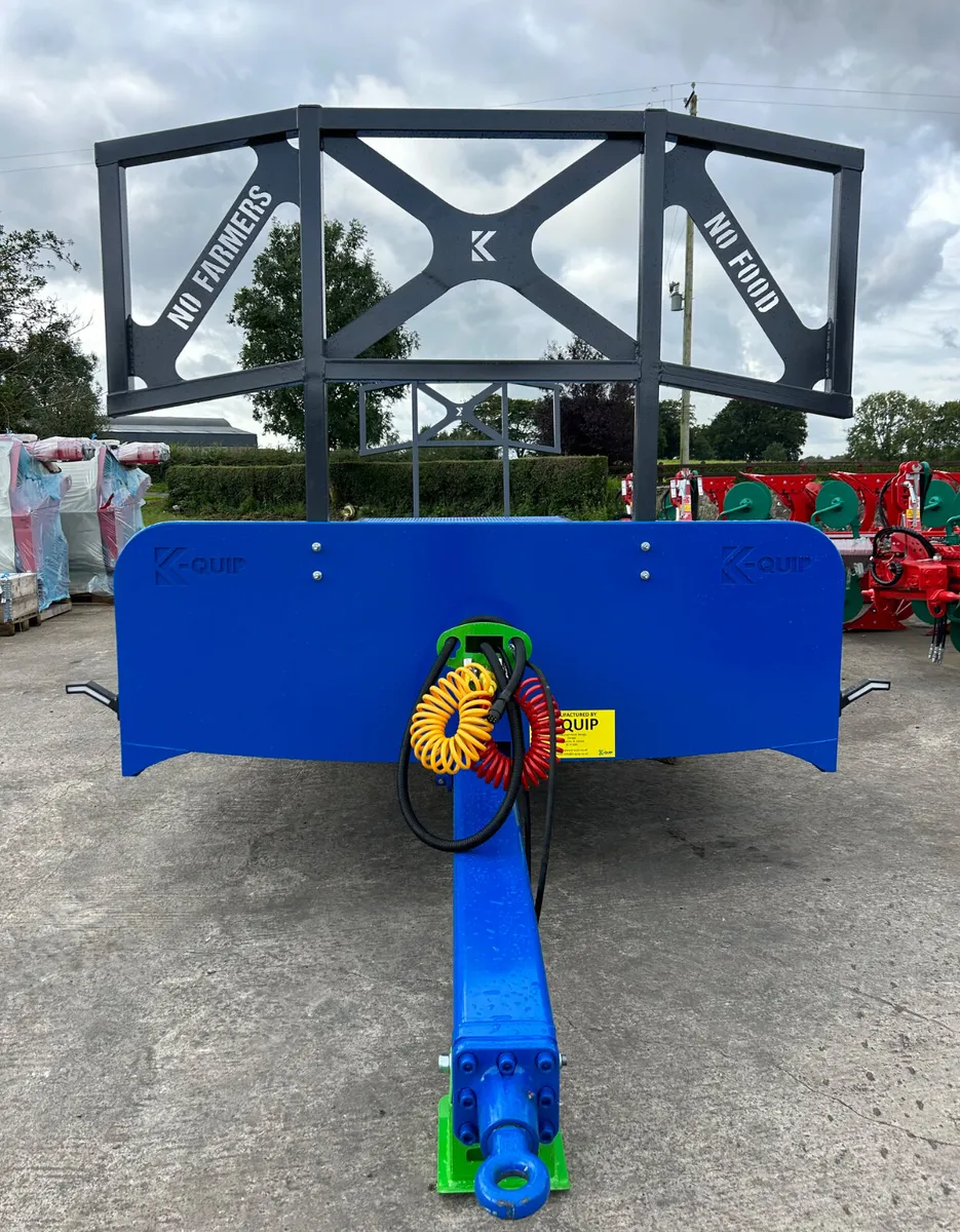 Flat bed/Bale Trailer 28ft - Image 2