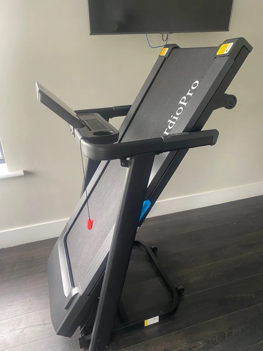 Cardio Pro Treadmill - Image 3