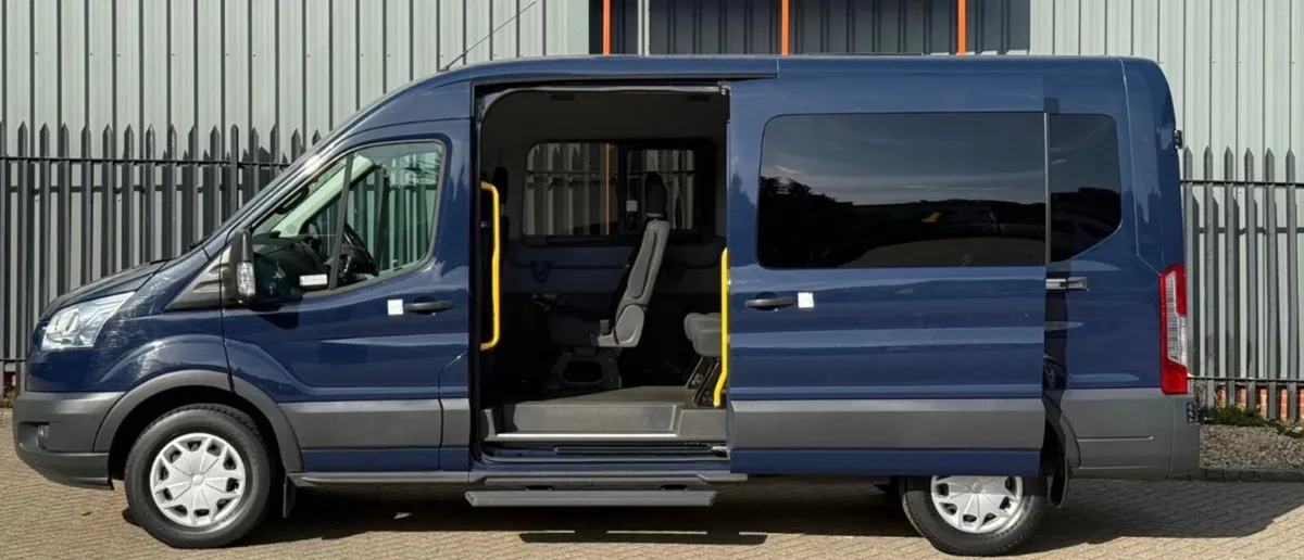2018 FORD TRANSIT 15 SEATER 2.2 - Image 2