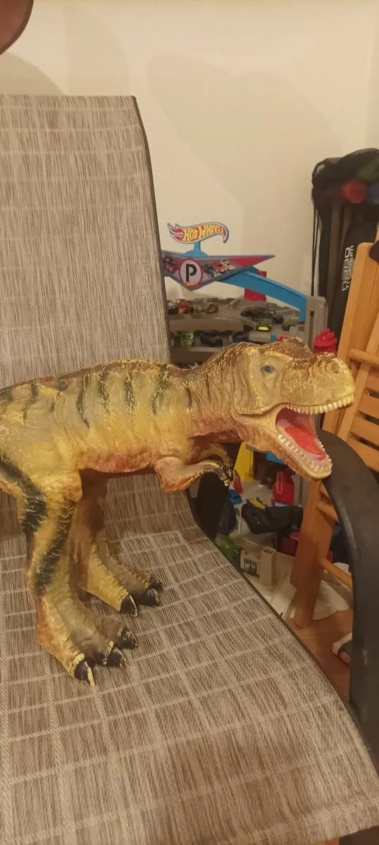 Giant Tyrannosaurus Rex Dinosaur Toy - Image 2