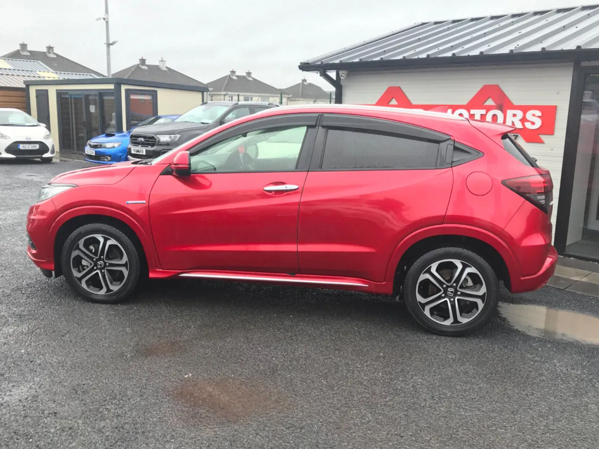 2018 HONDA VEZEL RED AUTOMATIC - Image 2