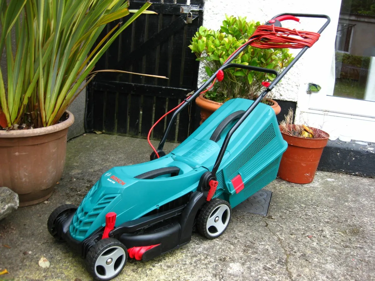 2023 Bosch Rotak Electric Lawnmower. - Image 1