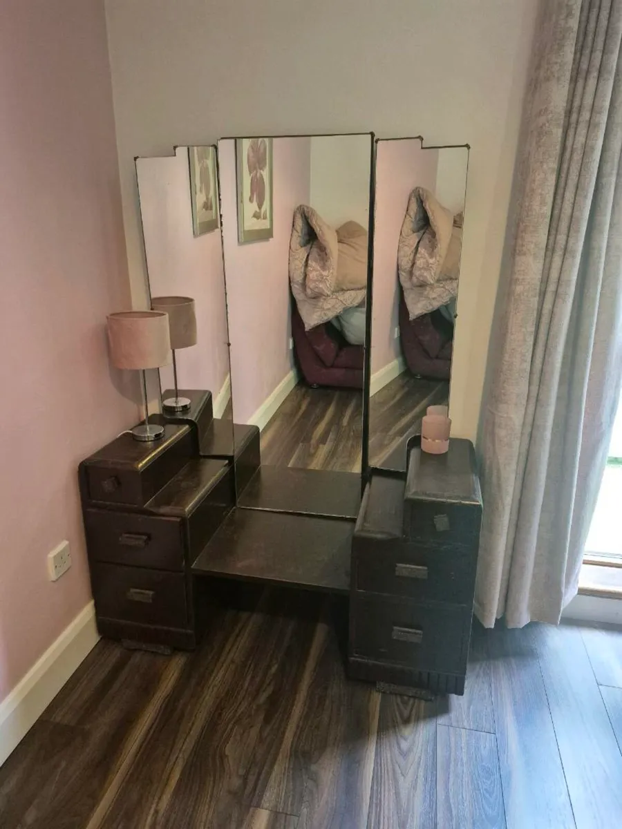 Multiple furniture items - Image 3