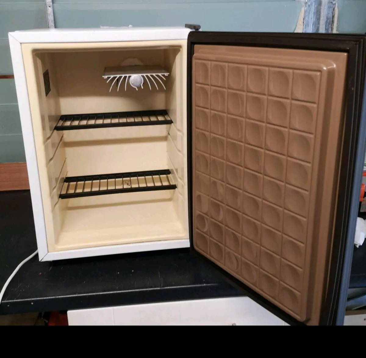 Camper mini fridge - Image 2