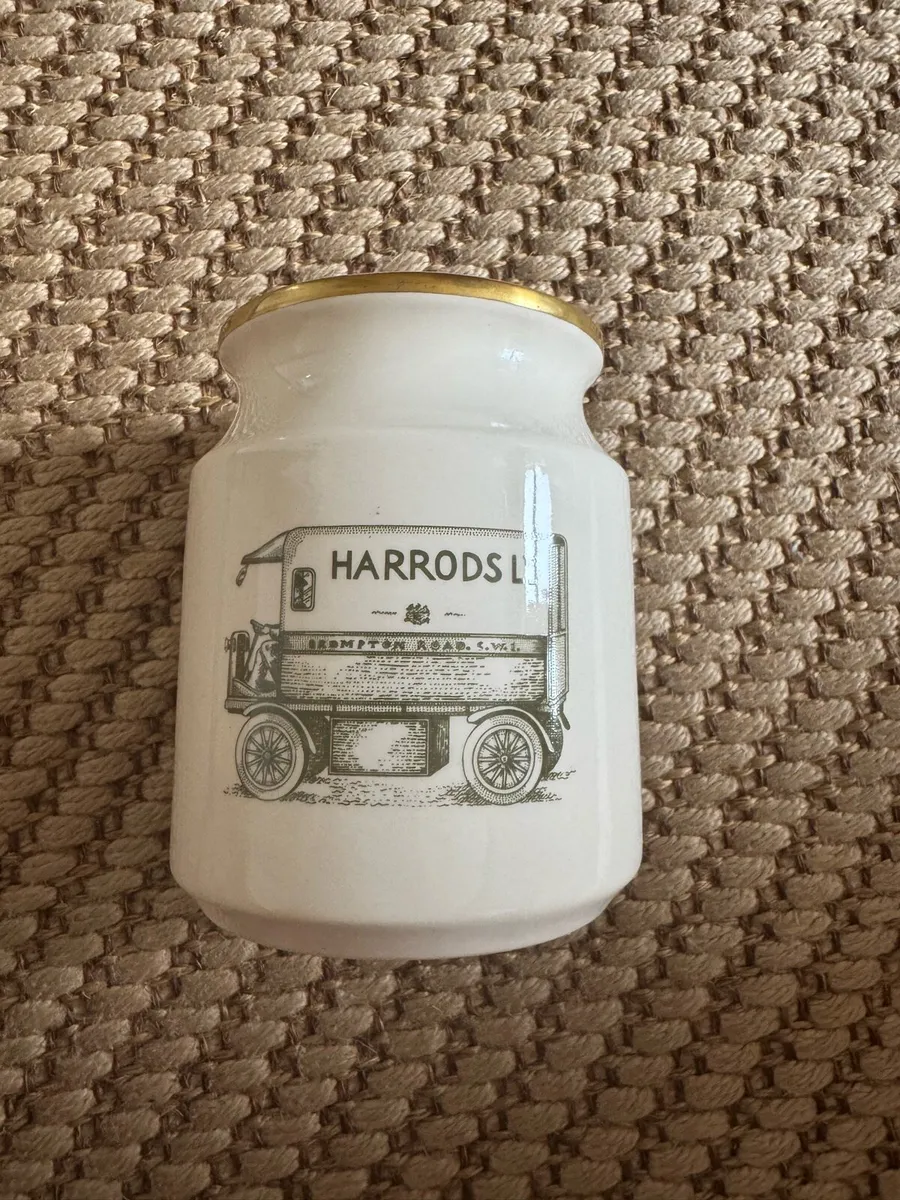 Harrods van canister - Image 1