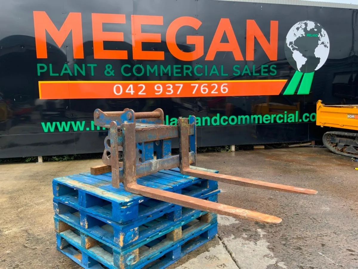 ENGCON S60 HITCH....PALLET FORKS......3396 - Image 1
