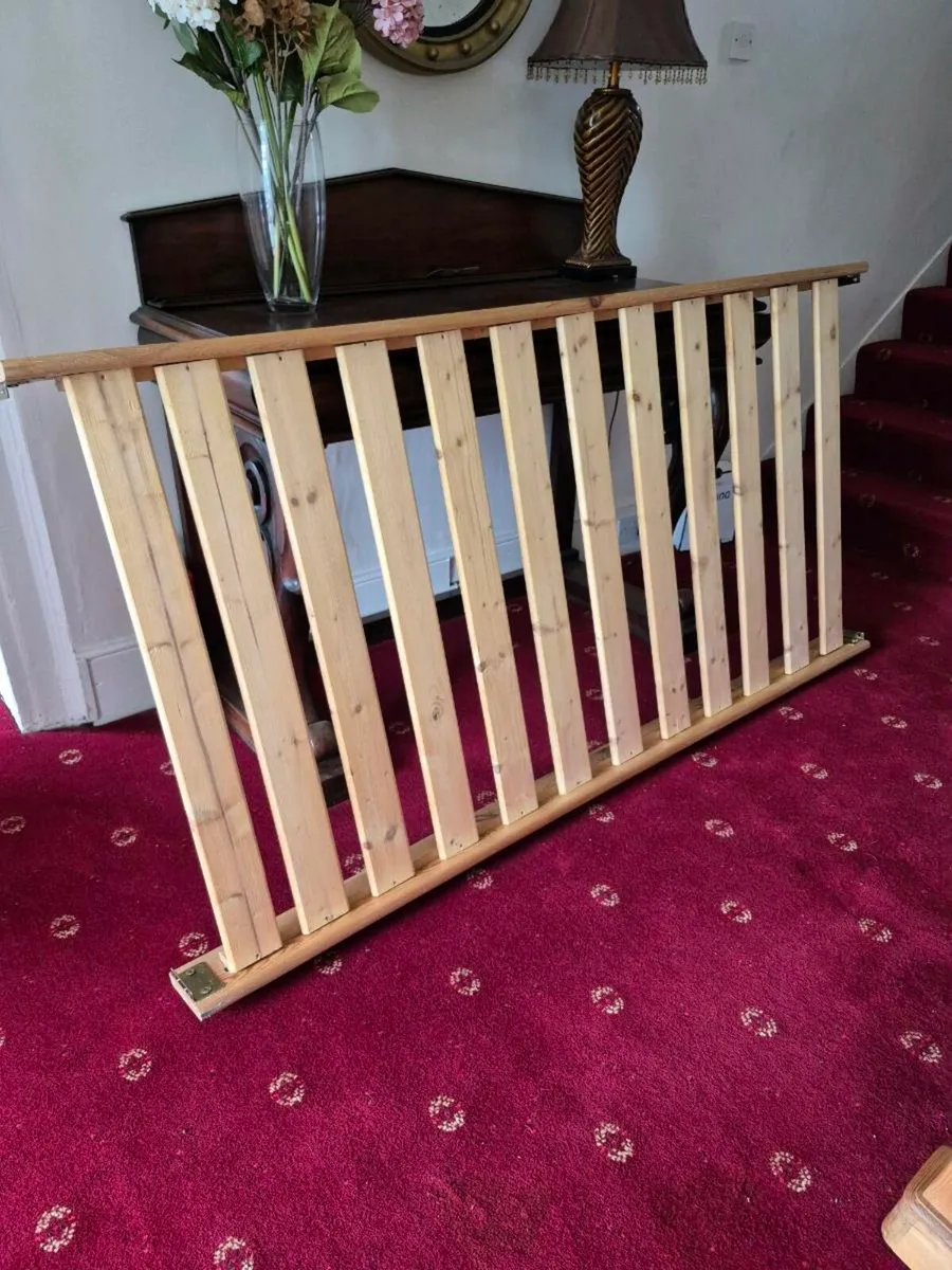Single bed - Image 2