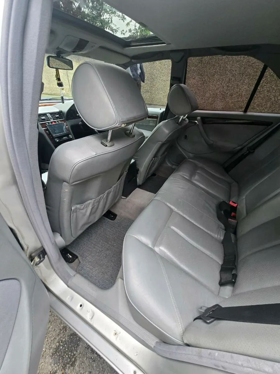 Mercedes C180 elegance 2000 automatic - Image 4