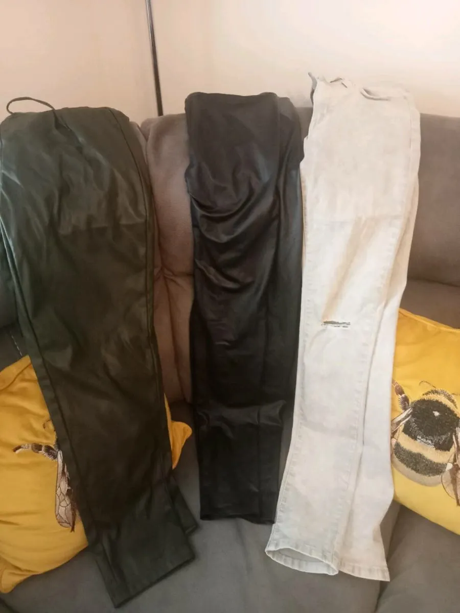 Ladies pants bundle size 10 free - Image 1