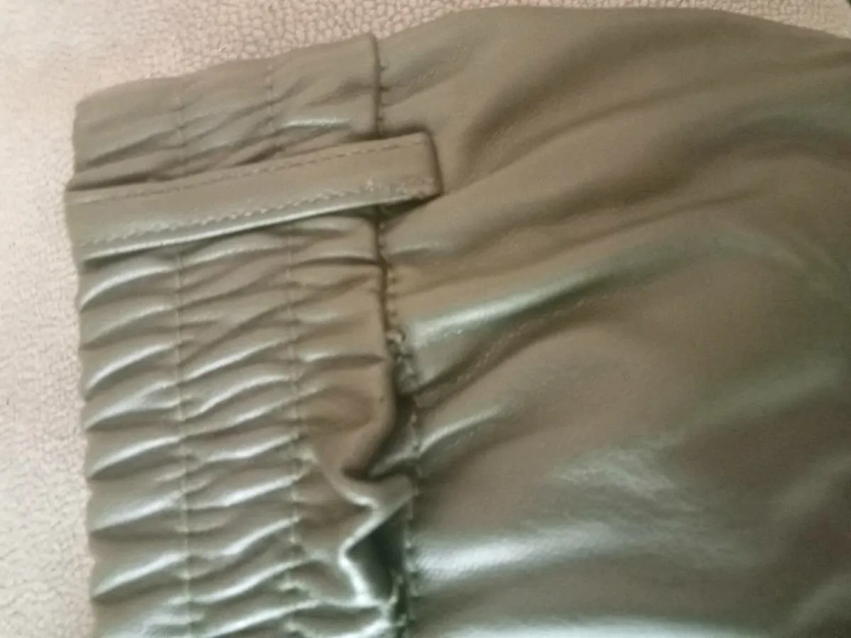 Ladies pants bundle size 10 free - Image 2