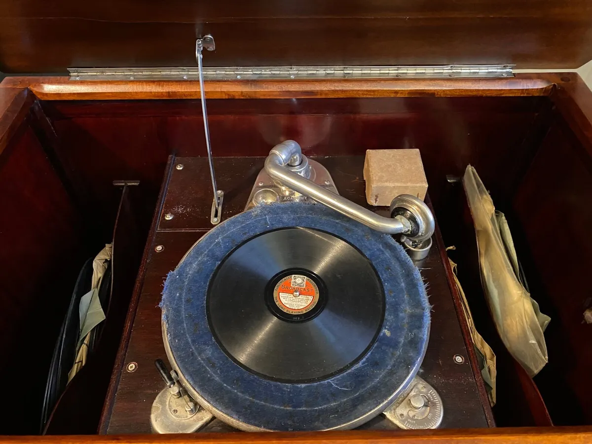 Vintage Gramophone for sale - Image 1