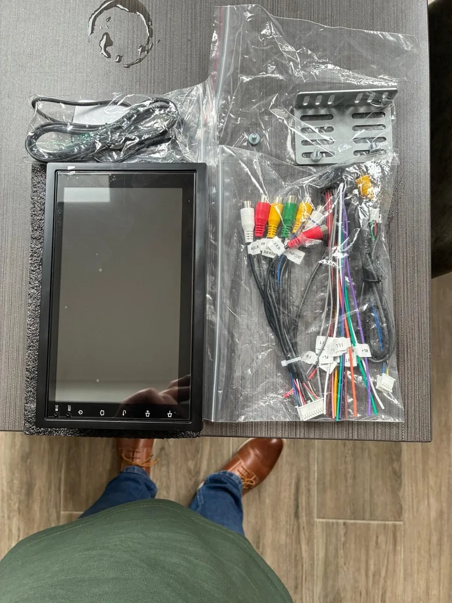 Touchscreen Car Radio - Image 2