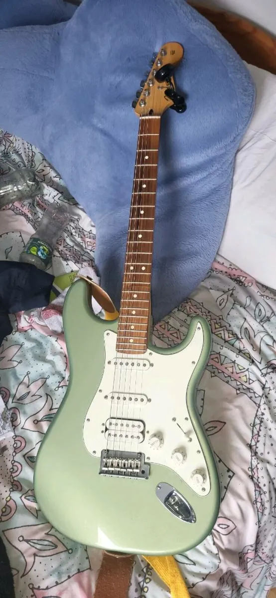 Fender Stratocaster - Image 1