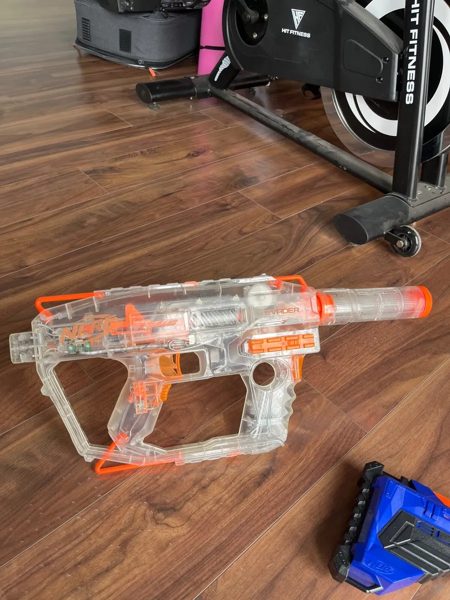 Nerf guns and jacket - Image 4