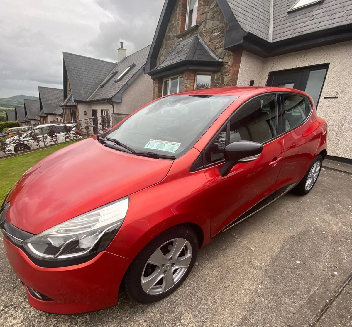 Renault Clio - Image 1