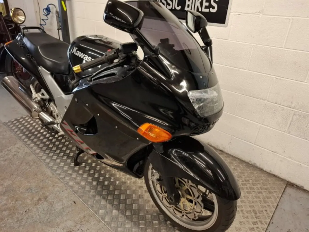 Kawasaki zzr1100 1993 - Image 2